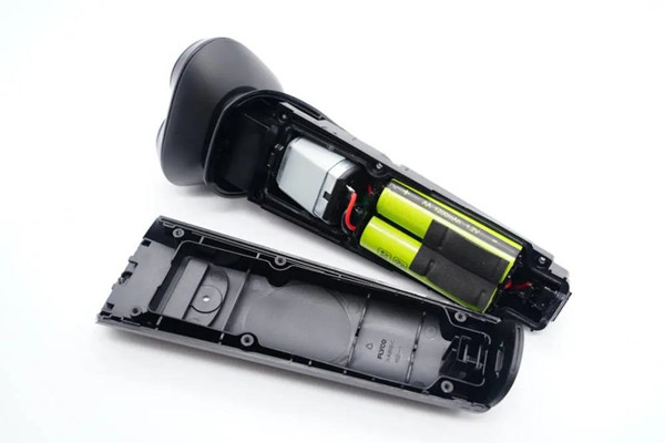 飞科剃须刀拆解图 飞科剃须刀拆解图