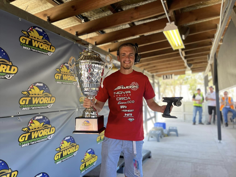 J?rn Neumann夺冠 J?rn Neumann夺冠