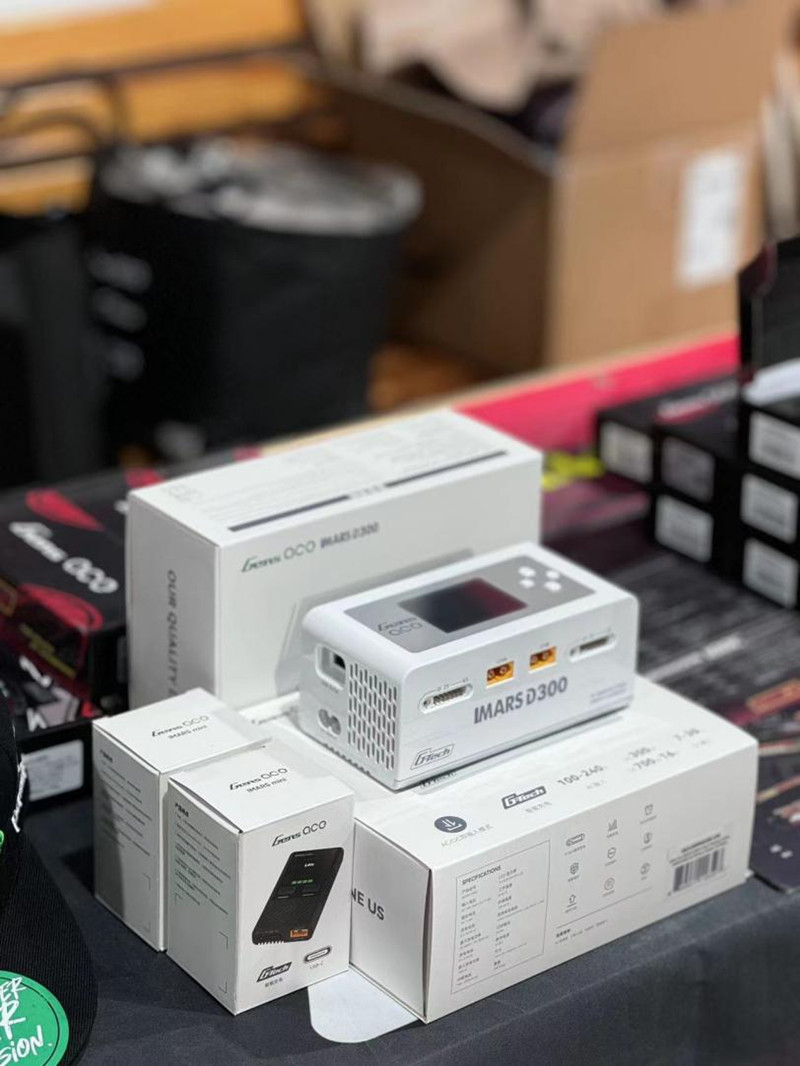 D300 G-Tech智能充电器 D300 G-Tech智能充电器