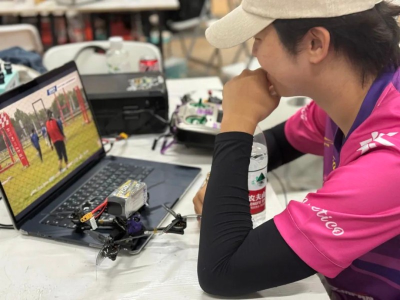 V6新品一电难求 V6新品一电难求