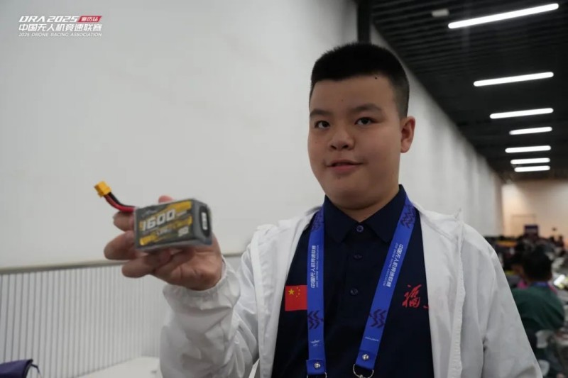 V6新品一电难求 V6新品一电难求