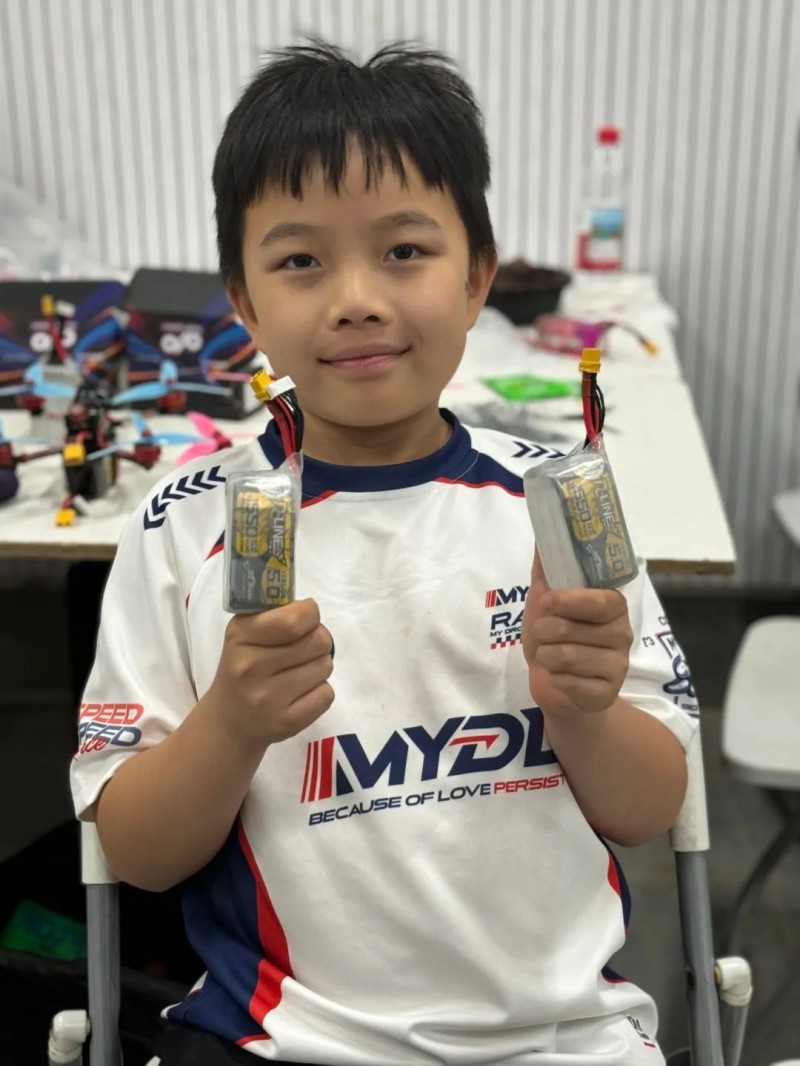 V6新品一电难求 V6新品一电难求