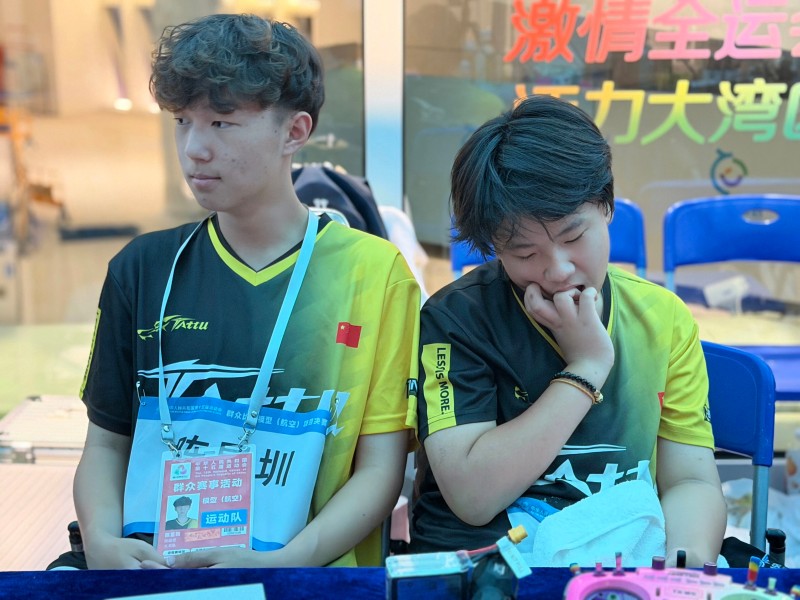 小白、果果，